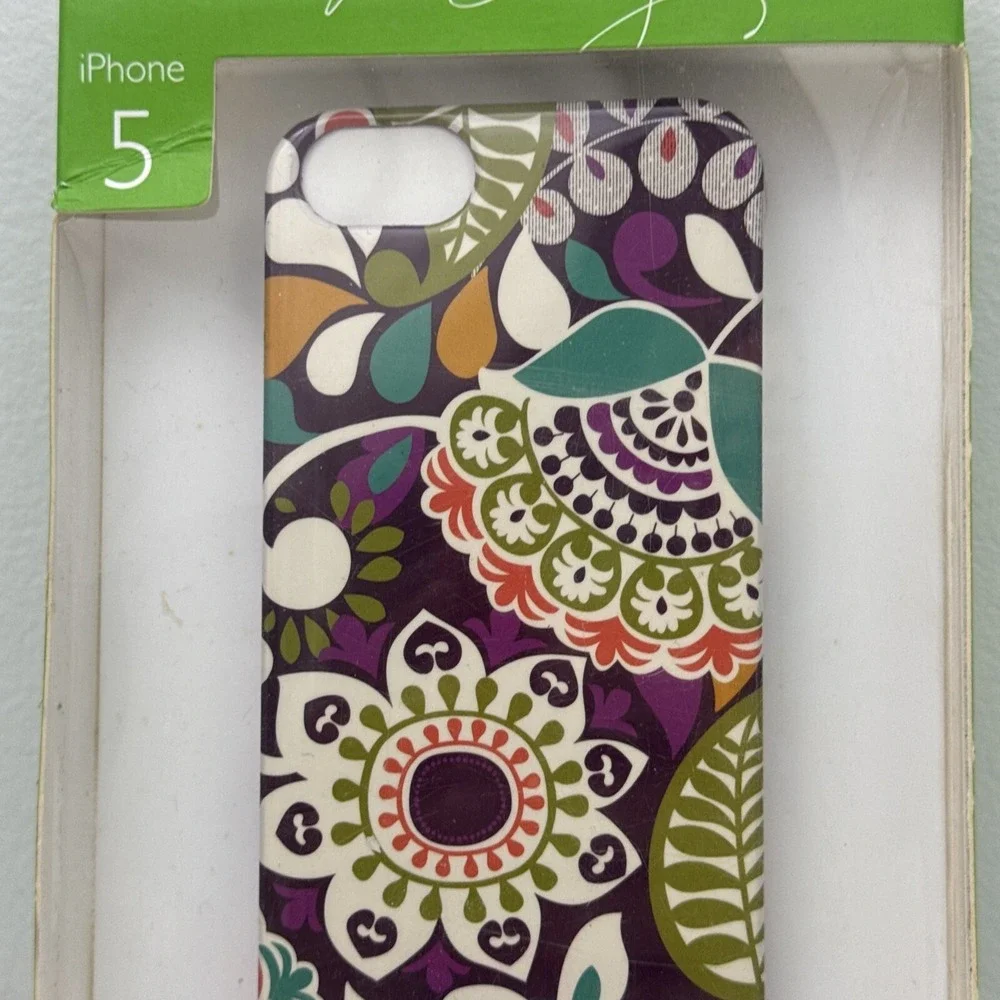 Authentic Vera Bradley Plum Crazy Snap Case for iPhone 5 12864-137 Retired 2013